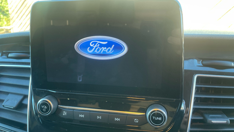 Ford Transit Custom 300 L2 Diesel Fwd 2.0 EcoBlue 130ps Low Roof Limited Van